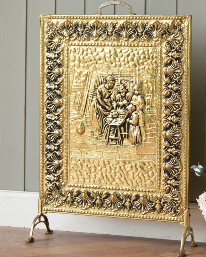 アンティーク家具　アンティーク ファイヤースクリーン　見ても楽しめるアンティークですいろんな場所に持ち運べる大きさ。(k-2809-f)