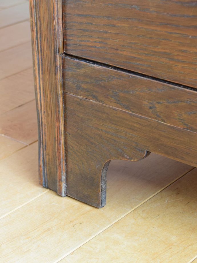 アンティーク家具の脚