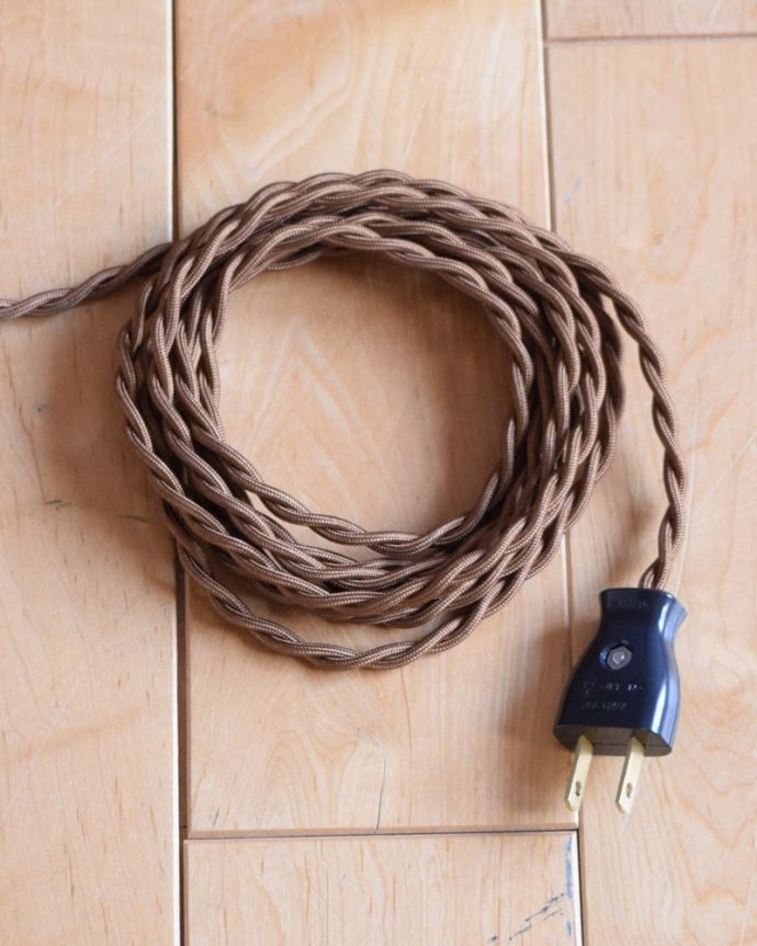 フロアランプのコード