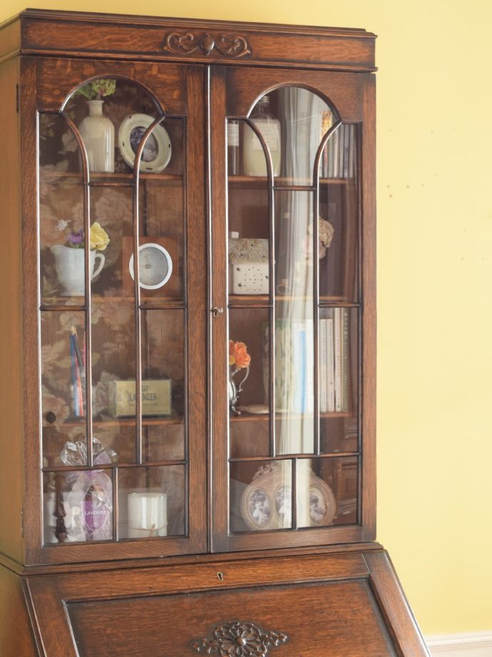 アンティーク家具らしさが漂うビューロー