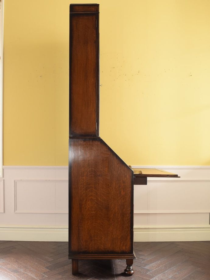 ビューローブックケースの側面