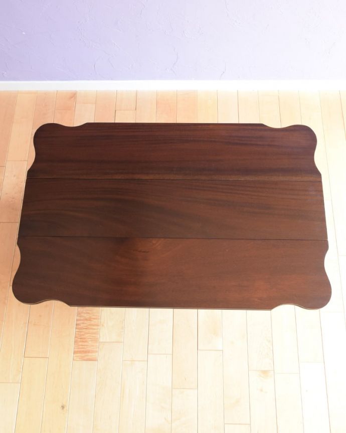 アンティークのテーブル アンティーク家具 アンティーク コーヒーテーブル 天板もキレイにお直ししました。(k-2827-f)