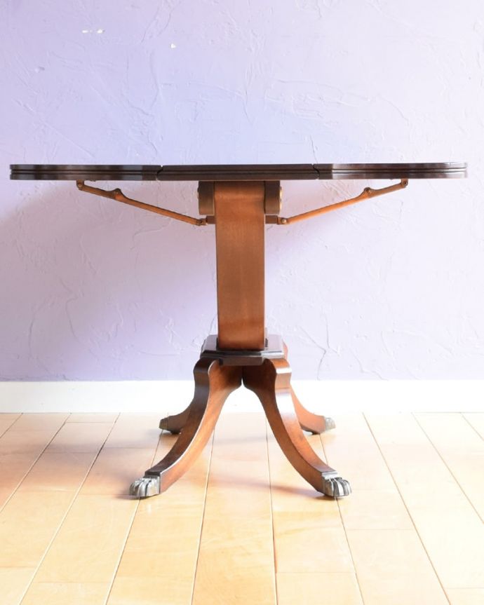 アンティークのテーブル アンティーク家具 アンティーク コーヒーテーブル 両方開いて広々と左右のリーフを開けばゆったりサイズ。(k-2827-f)