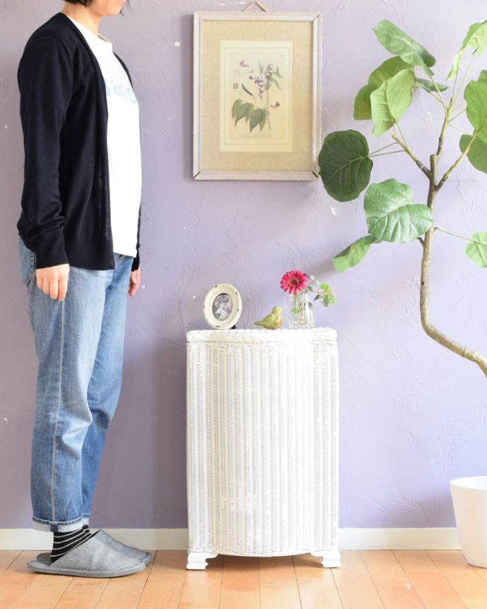 アンティーク|ロイドルーム アンティーク家具 イギリスから届いたキレイなアンティーク、ロイドルームのランドリーボックス。実は紙で作られた丈夫なボックスパッと見た目は籐に見えるロイドルームボックス。(k-2828-f)