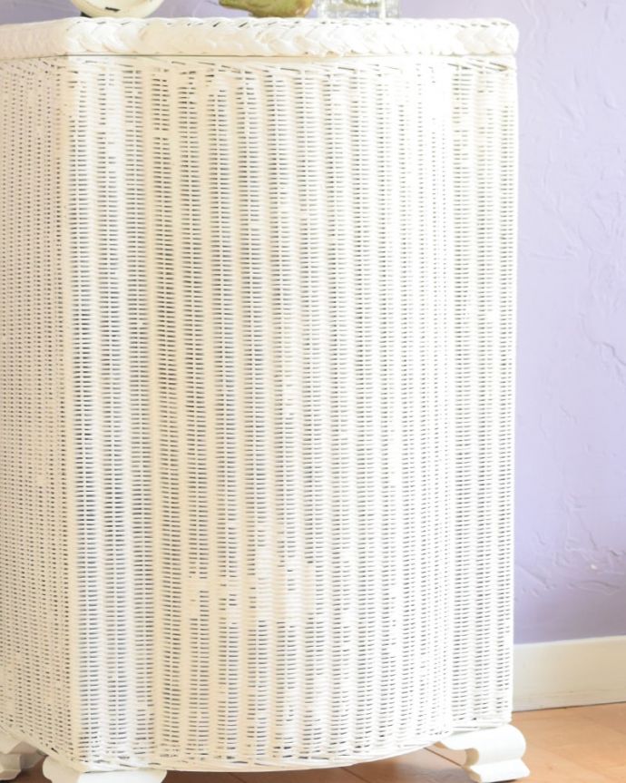 アンティーク|ロイドルーム アンティーク家具 イギリスから届いたキレイなアンティーク、ロイドルームのランドリーボックス。お部屋の挿し色にロイドルームは色も特長的。(k-2828-f)