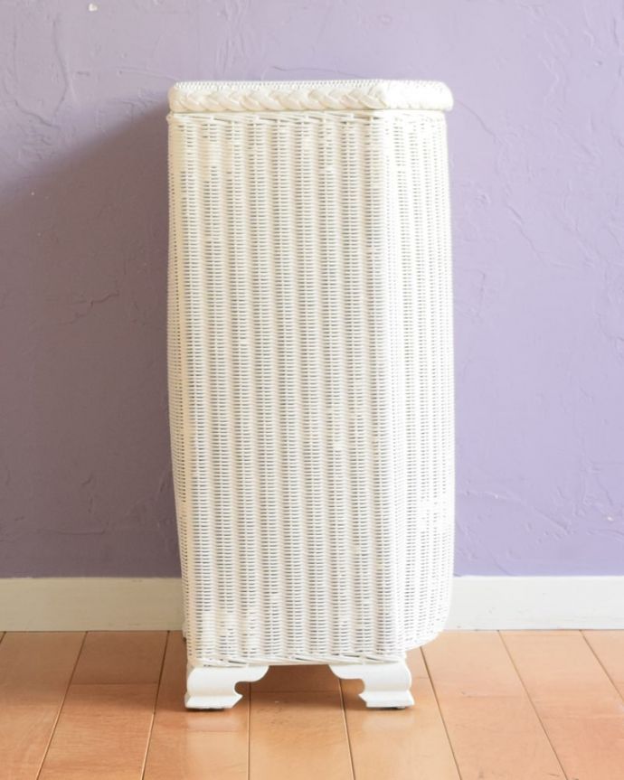 アンティーク|ロイドルーム アンティーク家具 イギリスから届いたキレイなアンティーク、ロイドルームのランドリーボックス。横から見てもキレイですもちろん、横顔だってキレイ!どこから見ても絵になります。(k-2828-f)