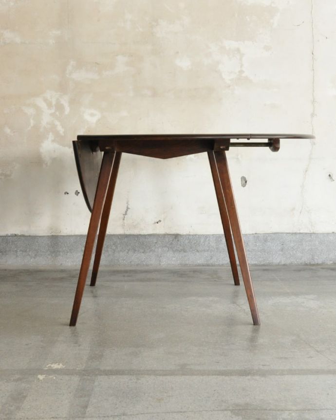 アーコールの家具　アンティーク家具　アンティーク テーブル　片方だけ開いても･･･リーフは片方ずつ広がるので、3WAYで使えます。(k-2832-f)