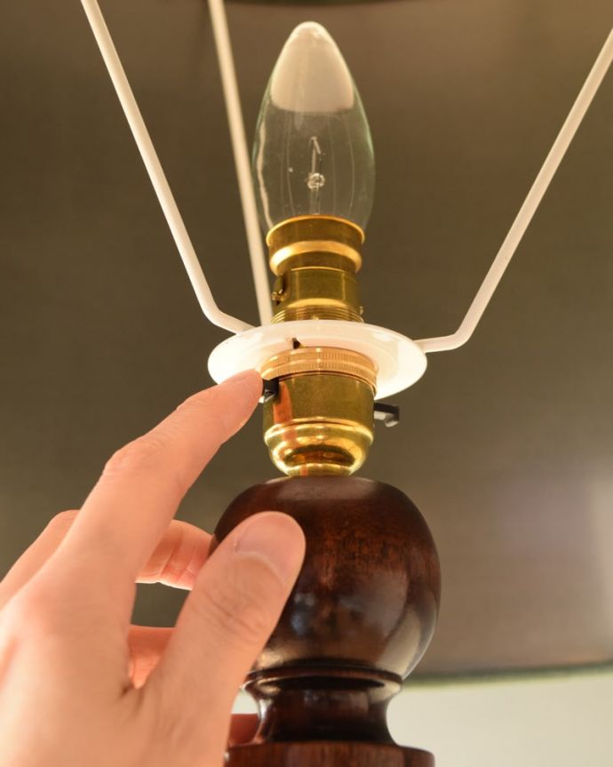 スタンドライト　照明・ライティング　アンティーク フロアランプ　(k-2834-f)