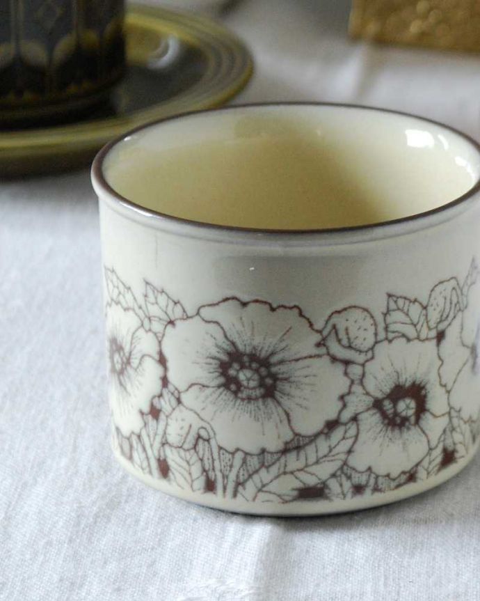 Hornsea(ホーンジー) アンティーク雑貨 イギリスのビンテージ陶器、HORNSEA(ホーンジー)社のコーンローズのシュガーボウル。HORNSEAらしいオシャレなデザインイギリスの陶器メーカーHORNSEA(ホーンジー)社の「コーンローズ」シリーズ。(k-2837-z)