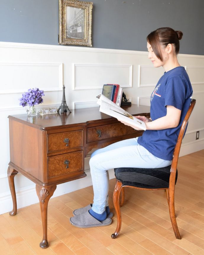 書斎机で楽しむ贅沢な時間