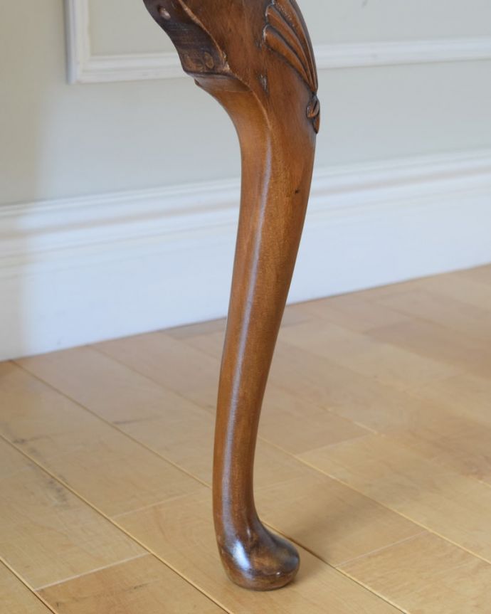 アンティークデスクの脚