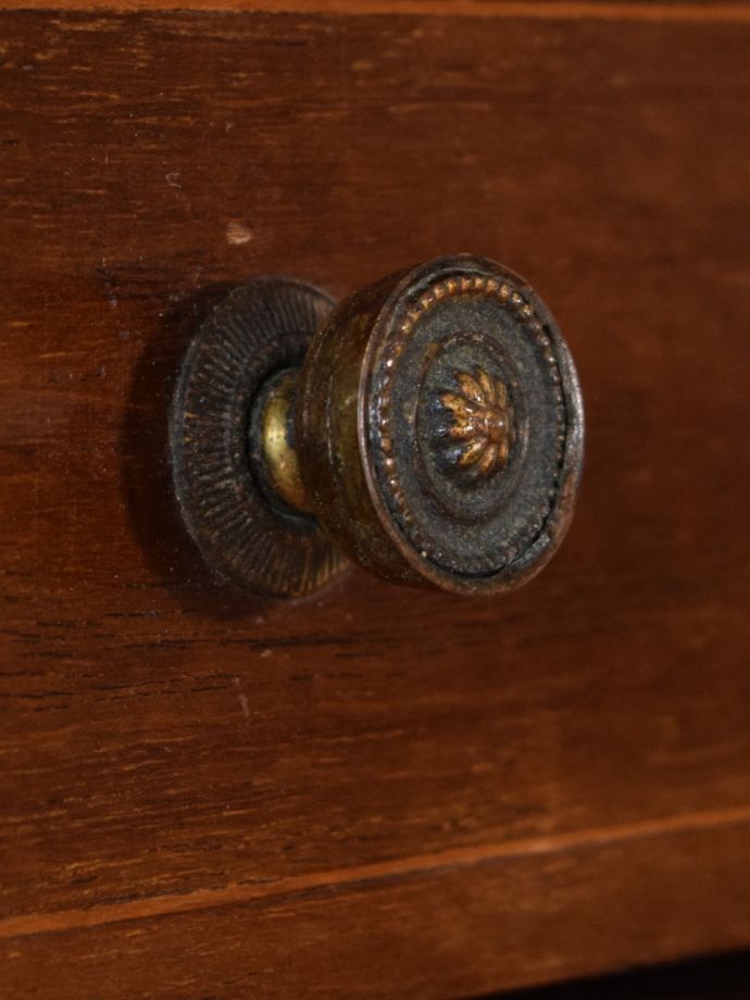 キャビネットの取っ手