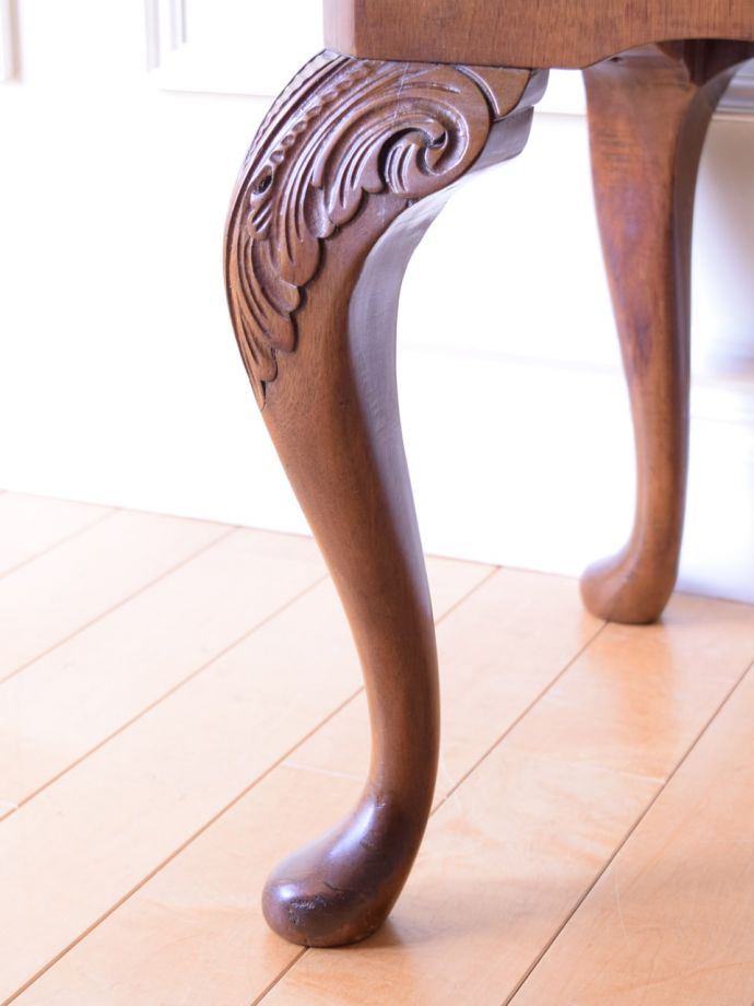 アンティーク家具の脚