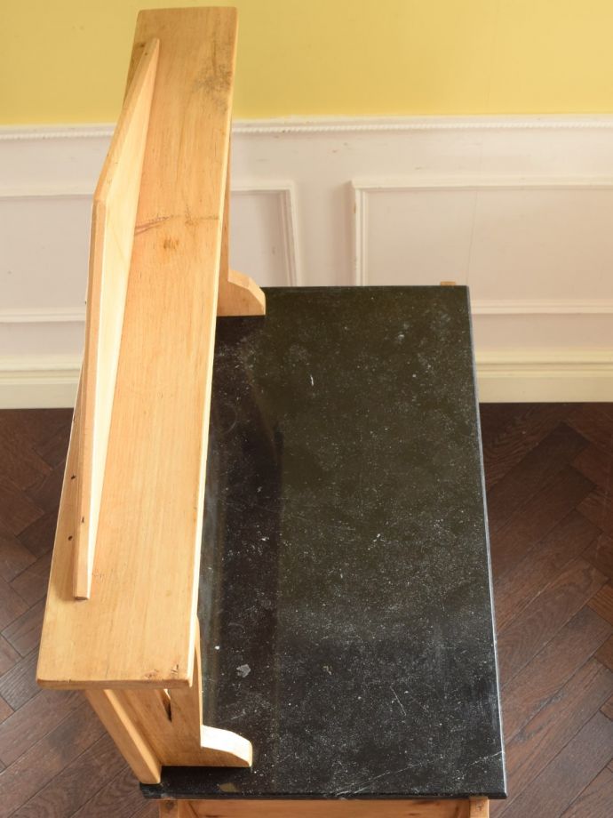 ウォッシュスタンドの天板