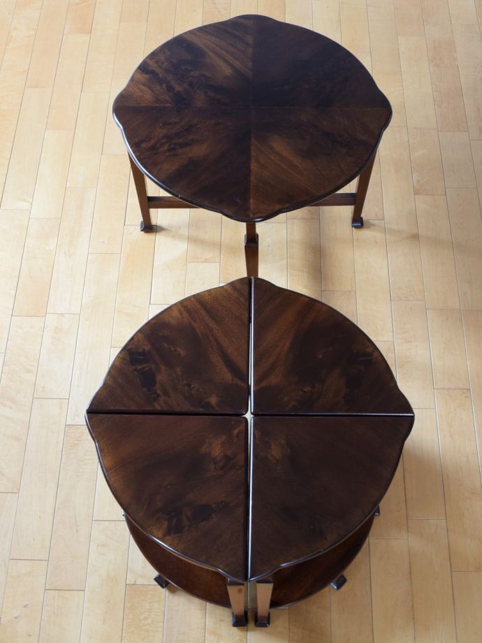 アンティークのテーブルの天板