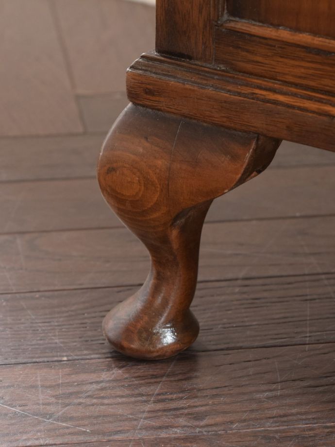 アンティーク家具の脚