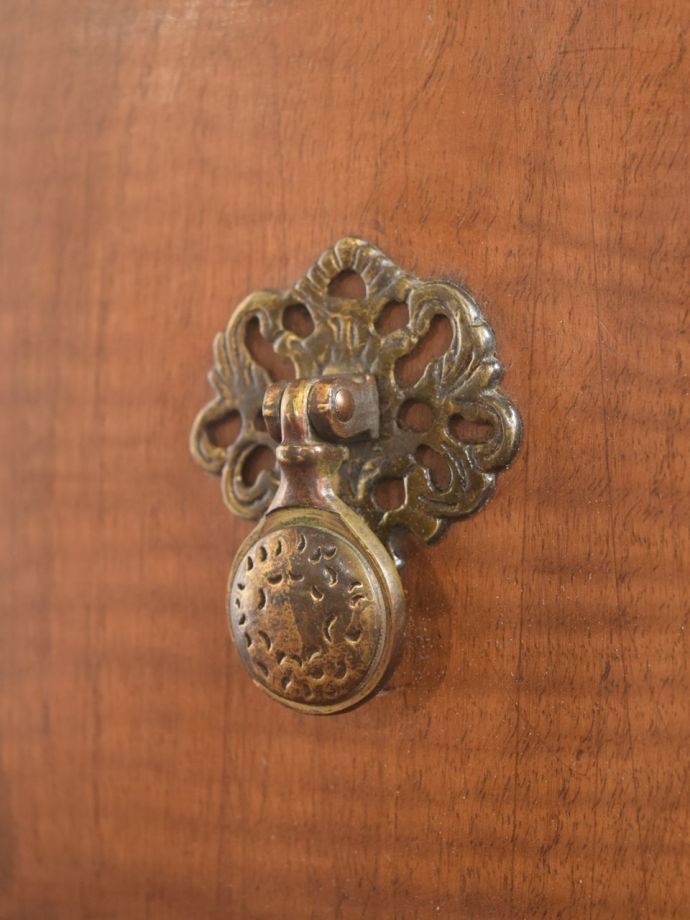 アンティーク家具の取っ手