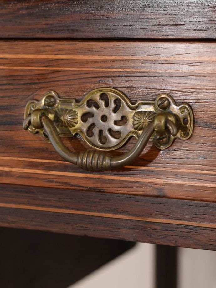 アンティークワゴンの取っ手