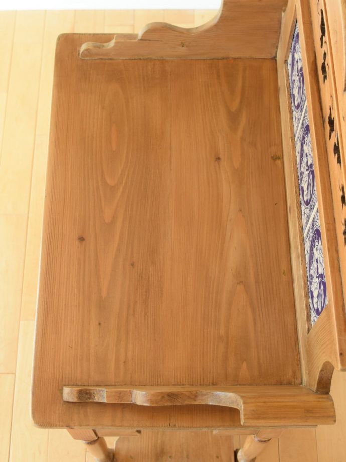 ウォッシュスタンドの天板