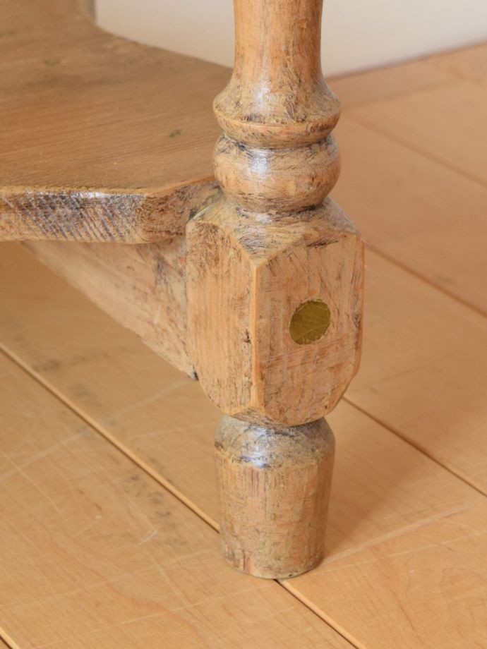 アンティーク家具の脚