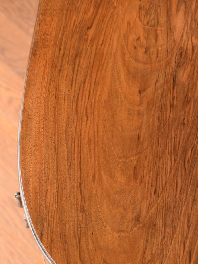 ドレッサーの天板