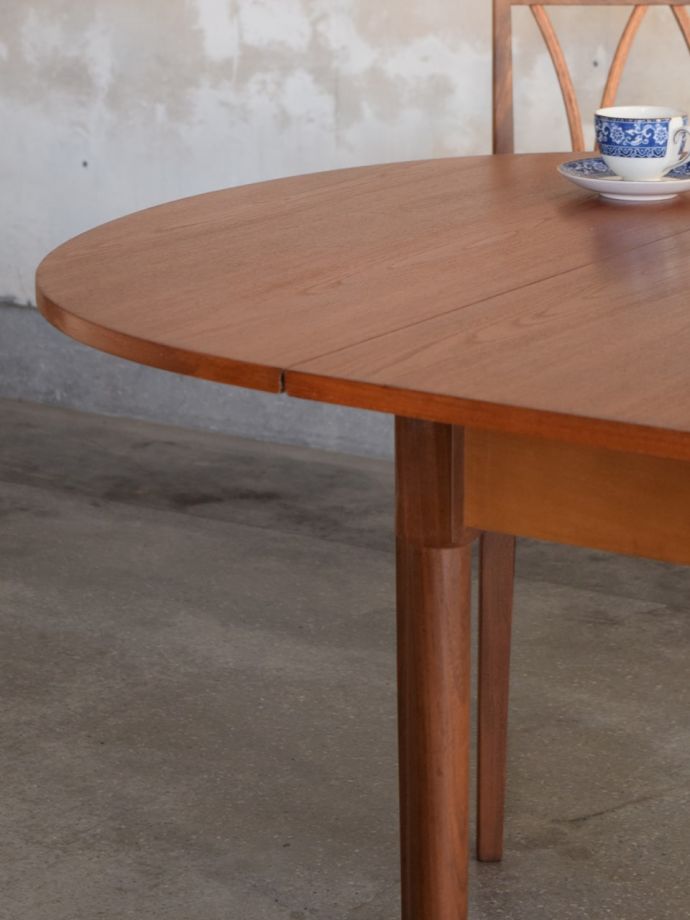 G-PLANのビンテージテーブル