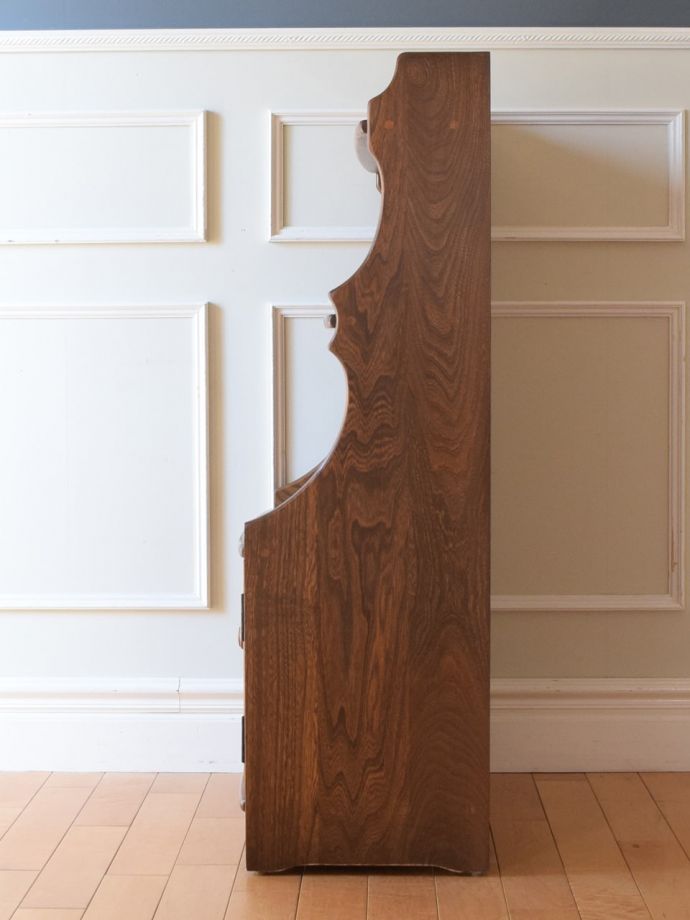 アンティーク家具　アンティーク アーコールブックシェルフ　横から見ても素敵なんですもちろん、横から見てもキレイ。(k-2896-f)