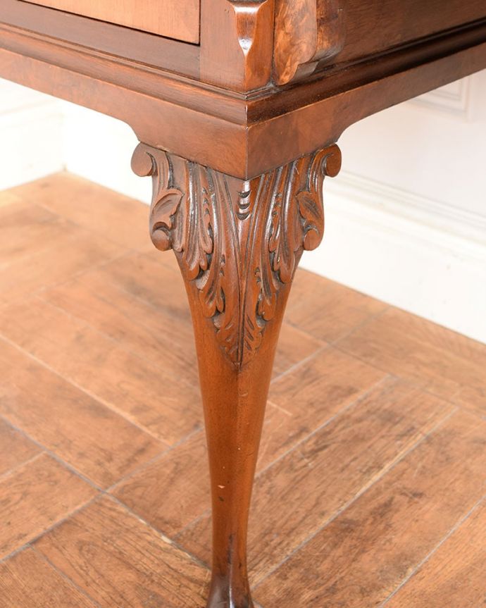 アンティークのキャビネット　アンティーク家具　アンティーク サイドボード　(k-2900-f)