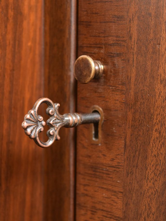 アンティーク家具の鍵