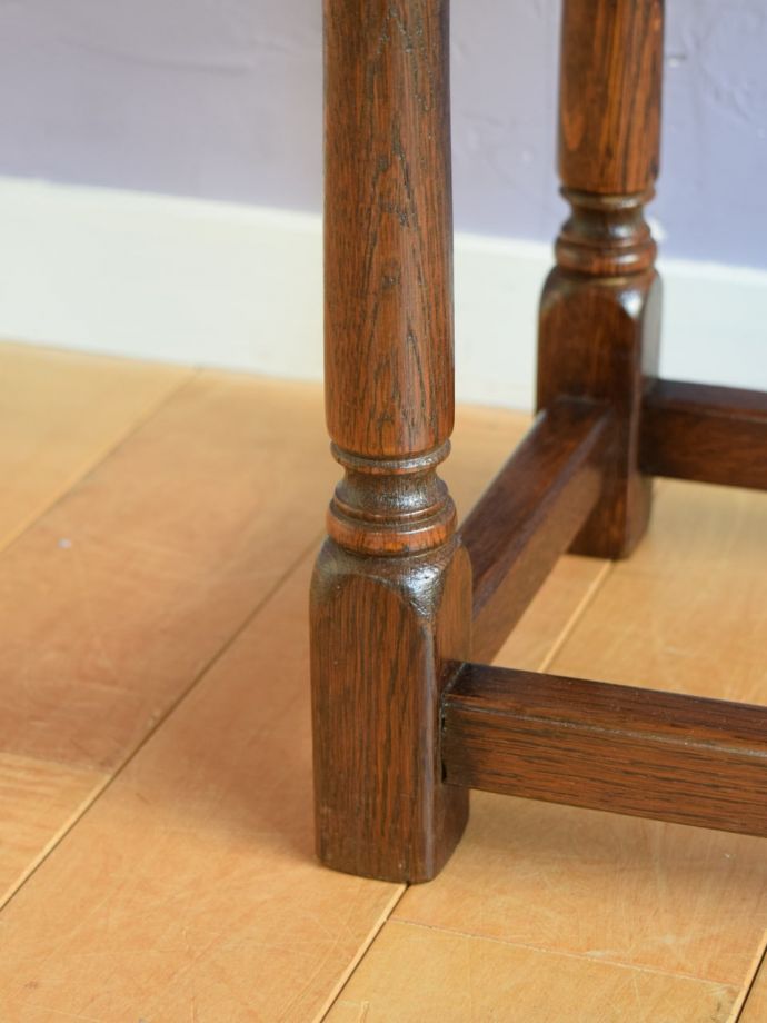 アンティーク家具の脚