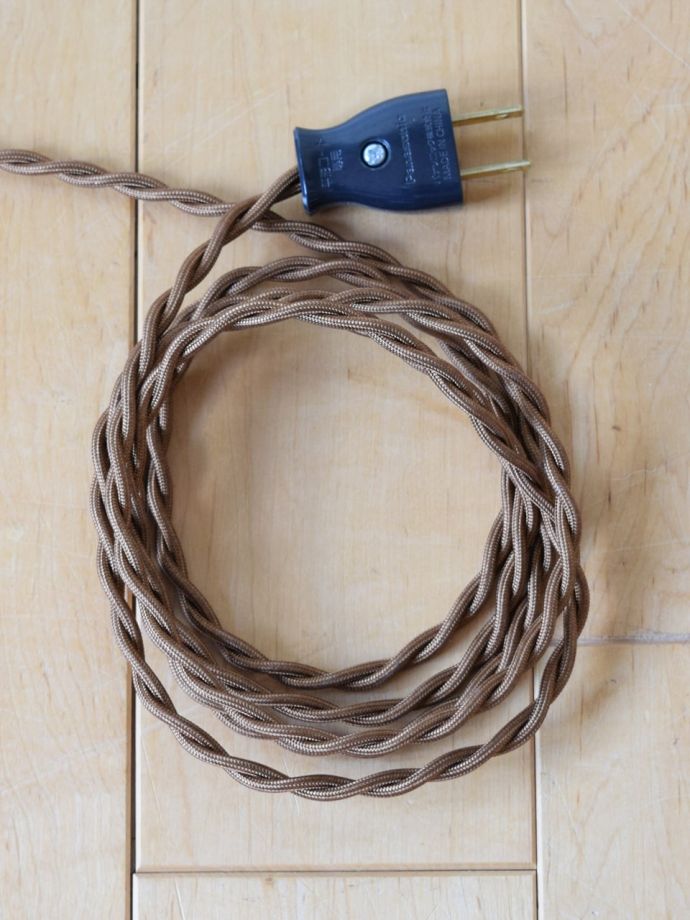 フロアランプのコード