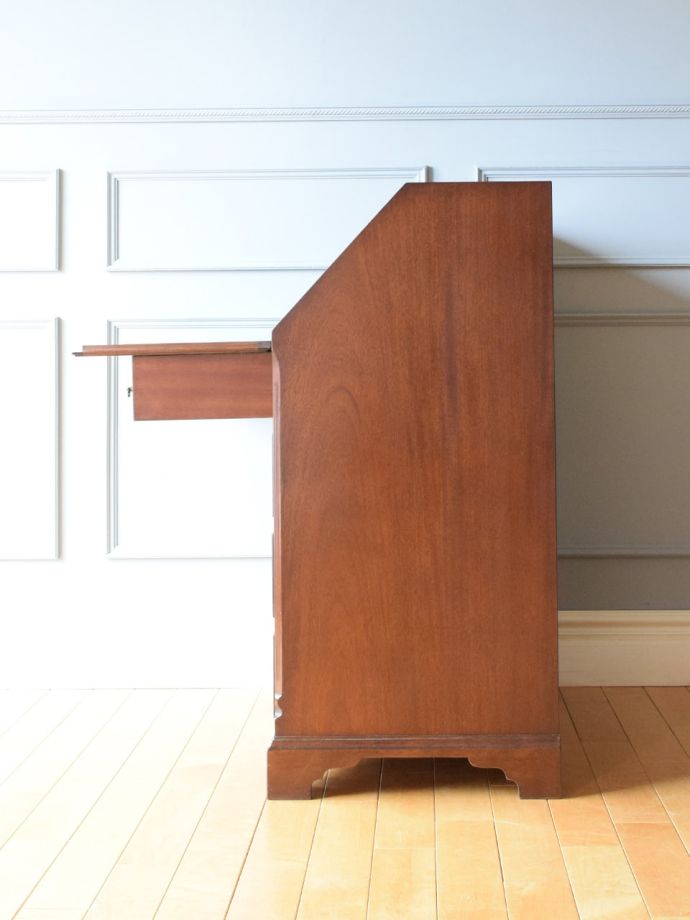 ビューローの側面