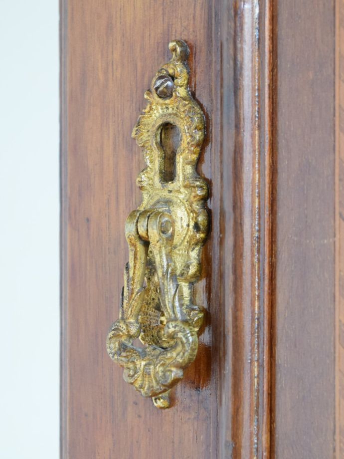 アンティーク家具の取っ手