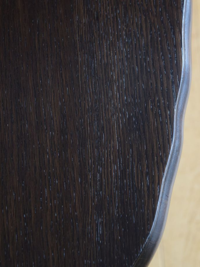 オケージョナルテーブルの天板