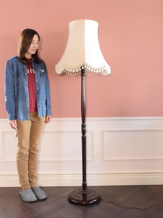 アンティークの照明、フロアランプ