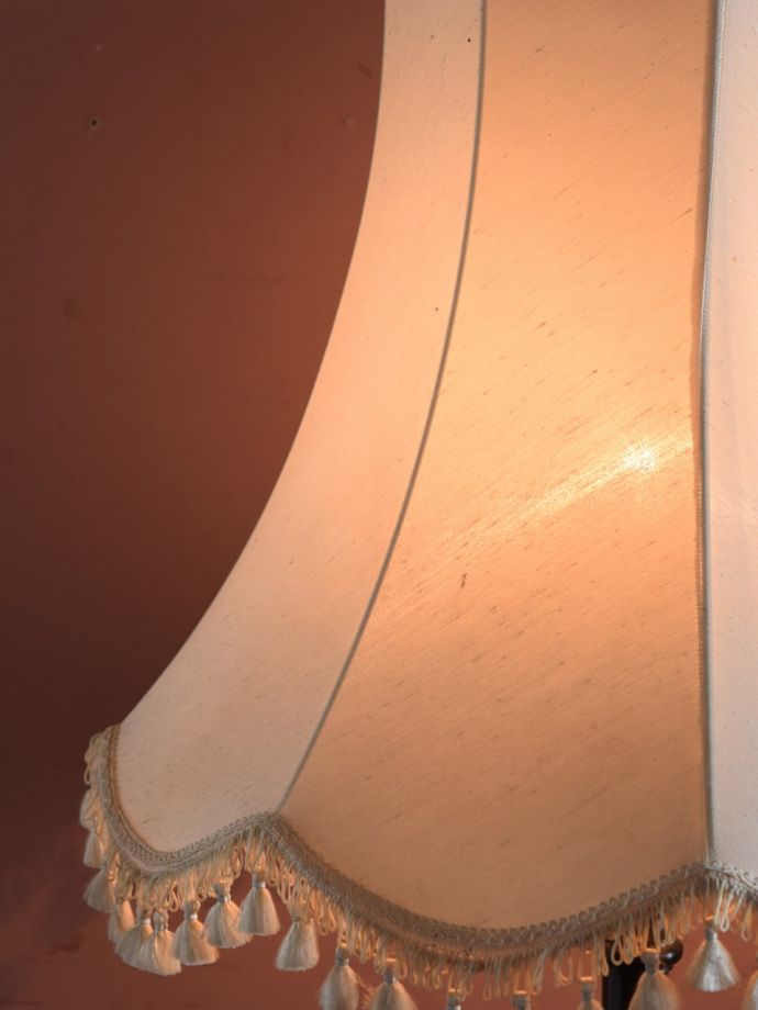 大切に使い続けられたオリジナルのシェード