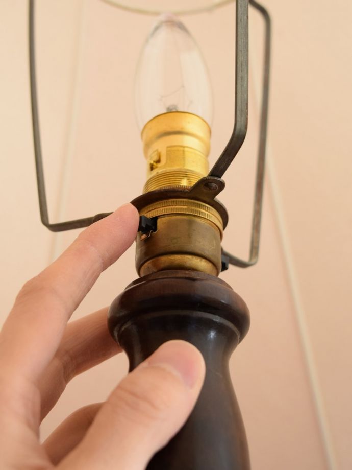 フロアランプのスイッチ