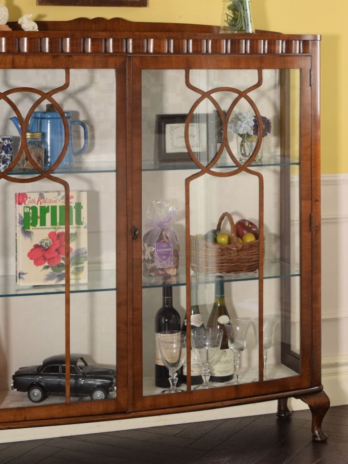 アンティークガラスの扉