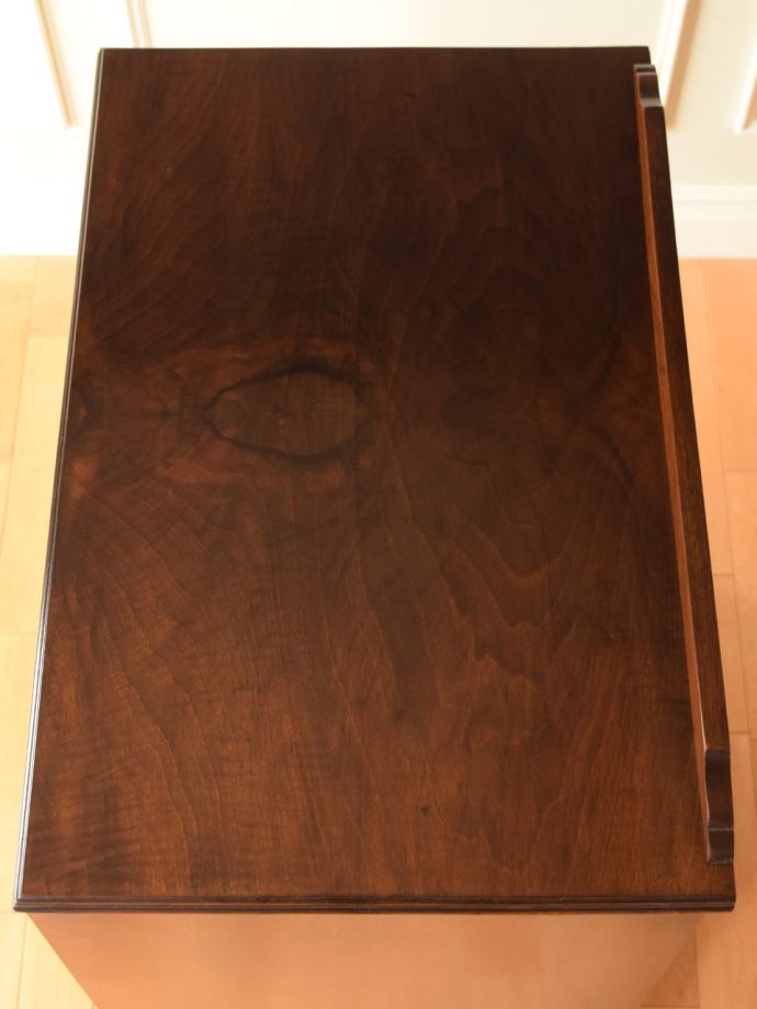 カップボードチェストの形