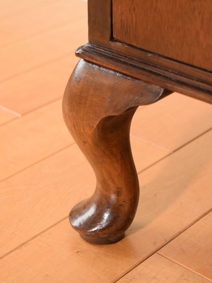 アンティーク家具の脚