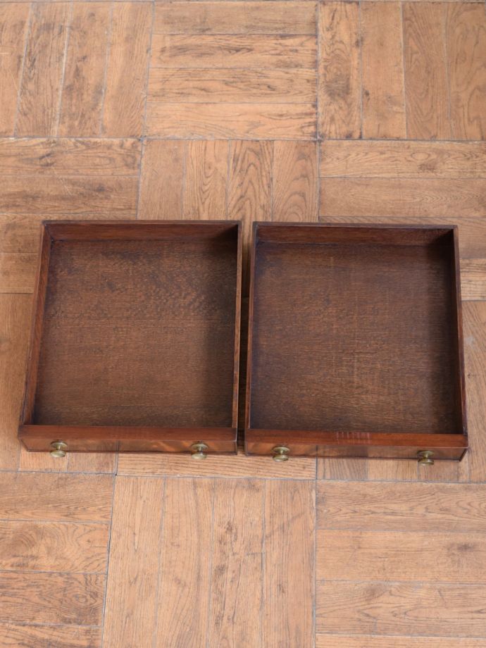 アンティークのテーブル　アンティーク家具　アンティーク ソファーテーブル　引き出しの中もキレイに修復しました。(k-2932-f)