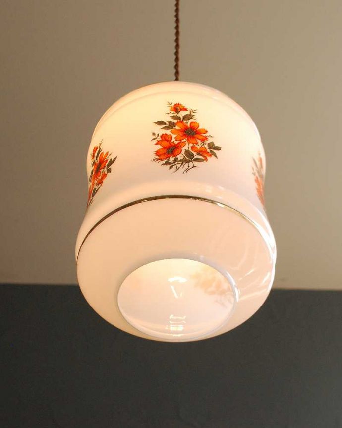 ペンダントライト　照明・ライティング　お花模様×ゴールドのラインが華やかなアンティーク シェード（コード・シャンデリア電球・ギャラリーなし）。。(k-2938-z)