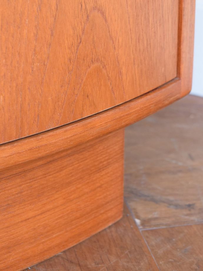 ビンテージ家具の脚