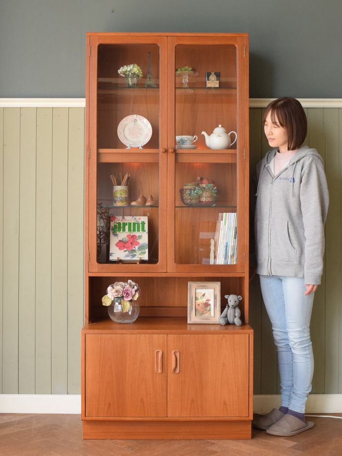 G-PLANのキャビネット