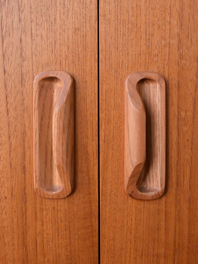 キャビネットの取っ手