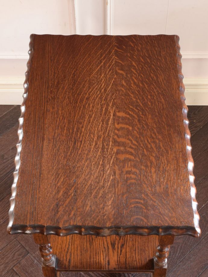 オケージョナルテーブルの天板