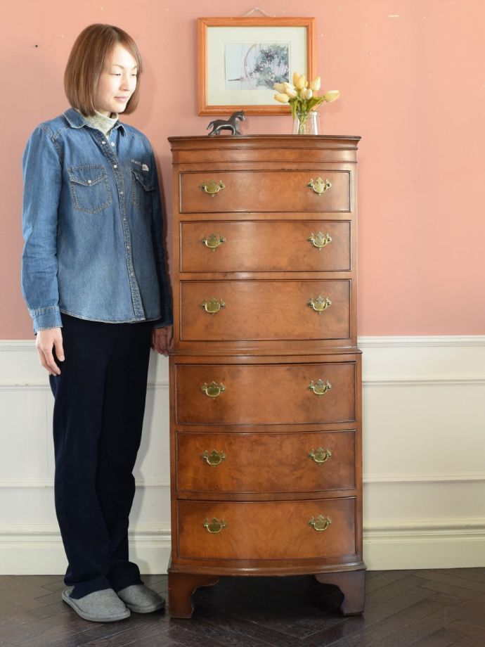 英国アンティークのチェスト