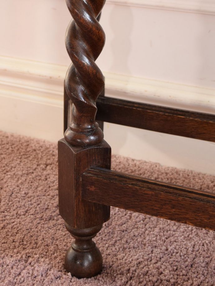 アンティーク家具の脚