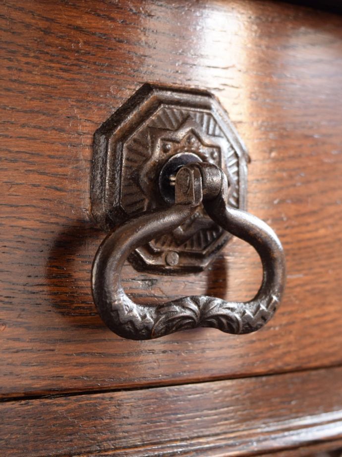 アンティーク家具の取っ手