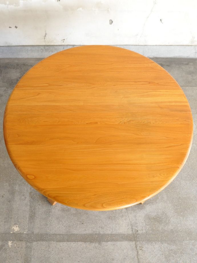 ビンテージの伸長式テーブルの天板